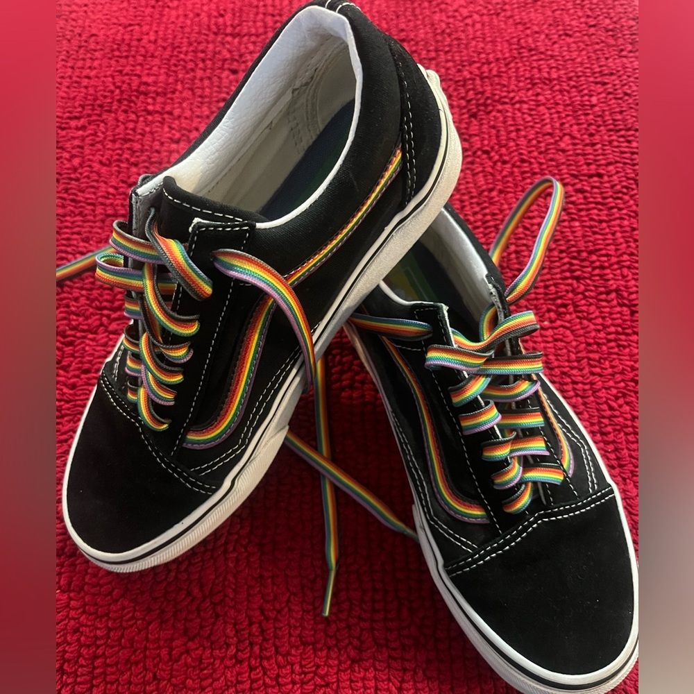 Vans Women’s Black Sneakers with Rainbow Stripes. Sz 5.5